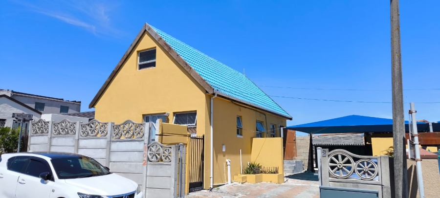 5 Bedroom Property for Sale in Bay View Western Cape